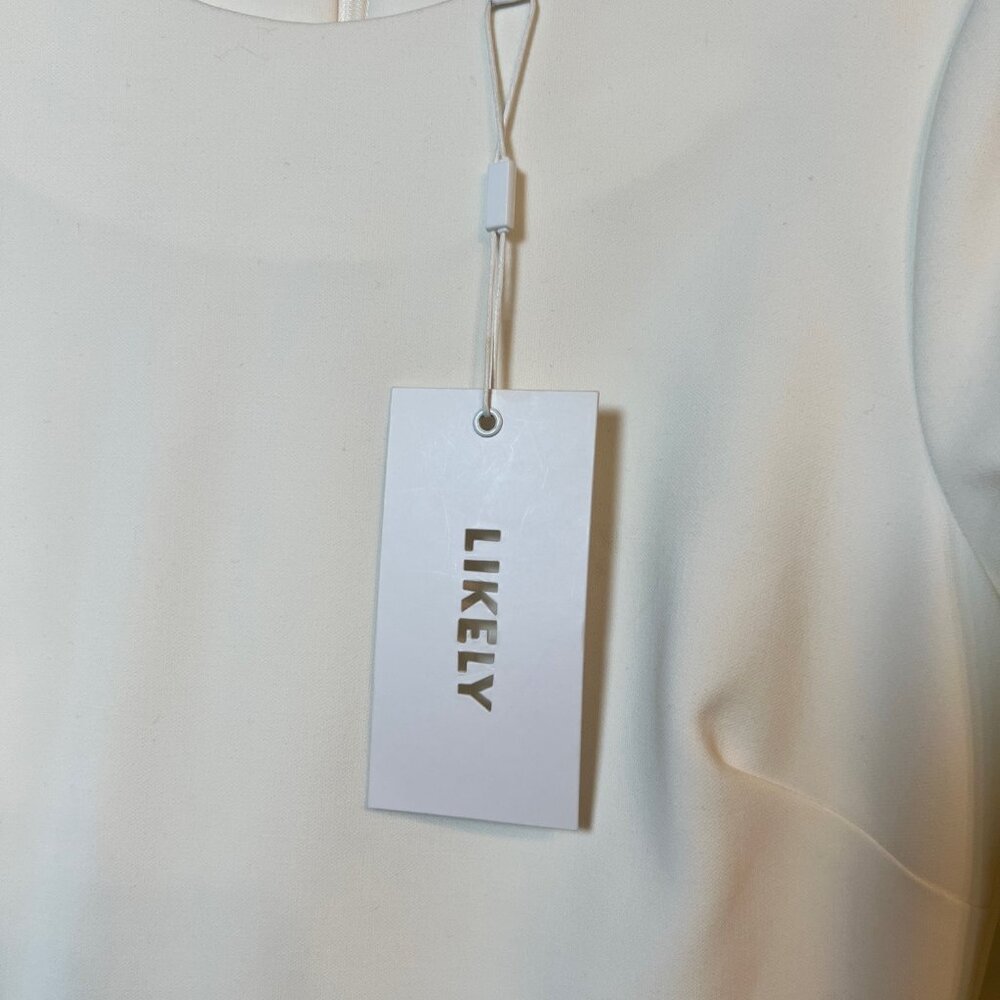 LIKELY White Bell Sleeve Sheath Dress NWT Size 4 Elegant Cocktail Bridal - Picture 5 of 8